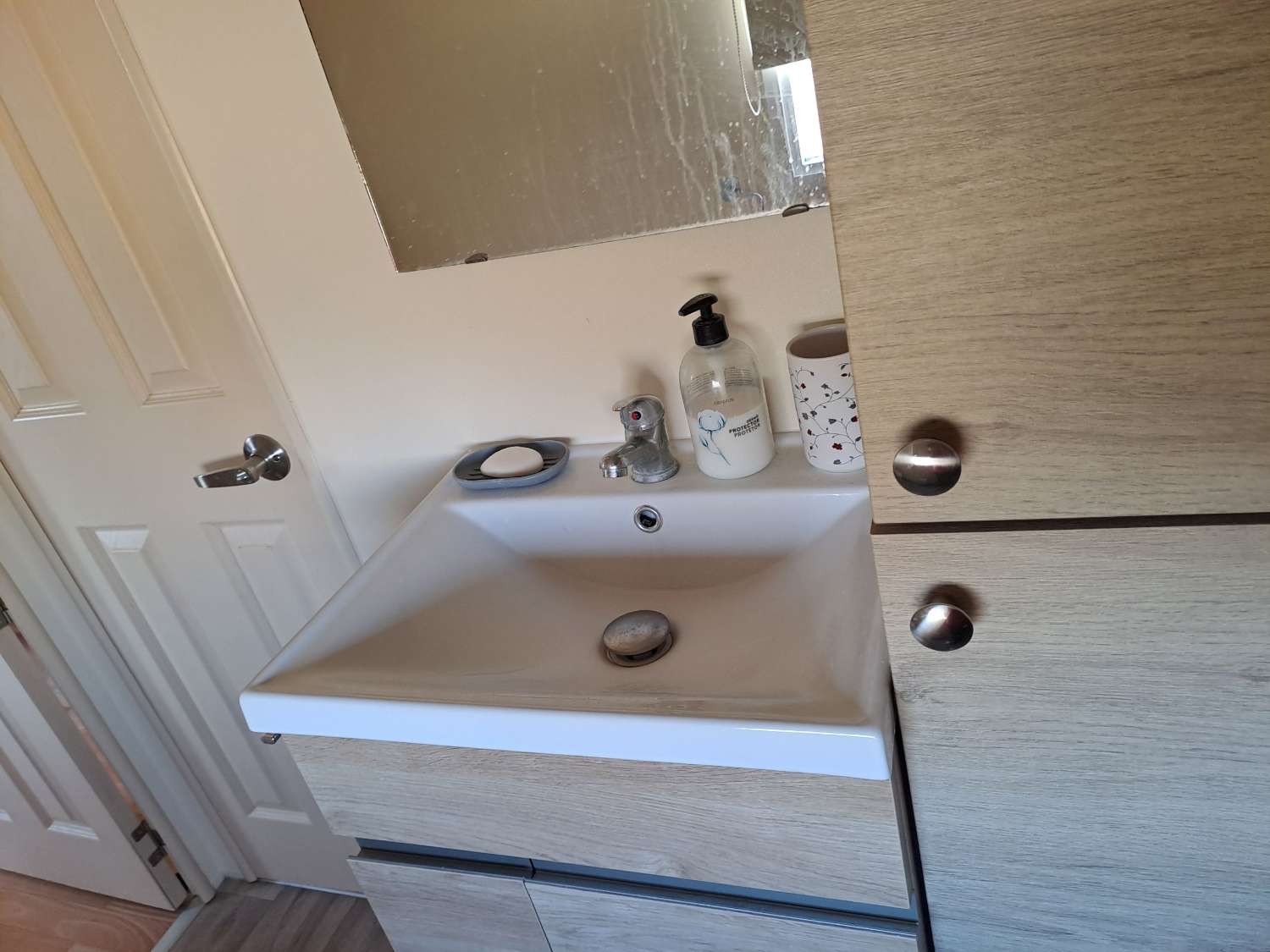 Beautiful Countryside Home with Guest Accommodation on a Private 1,500m² Plot