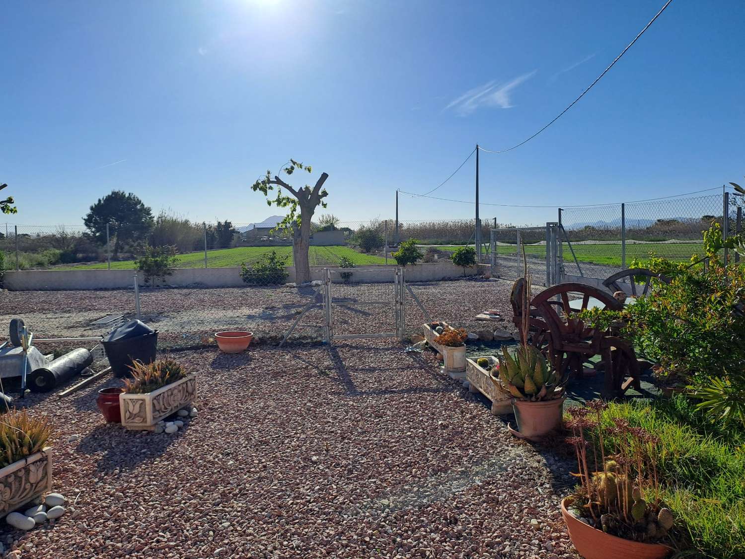 Beautiful Countryside Home with Guest Accommodation on a Private 1,500m² Plot