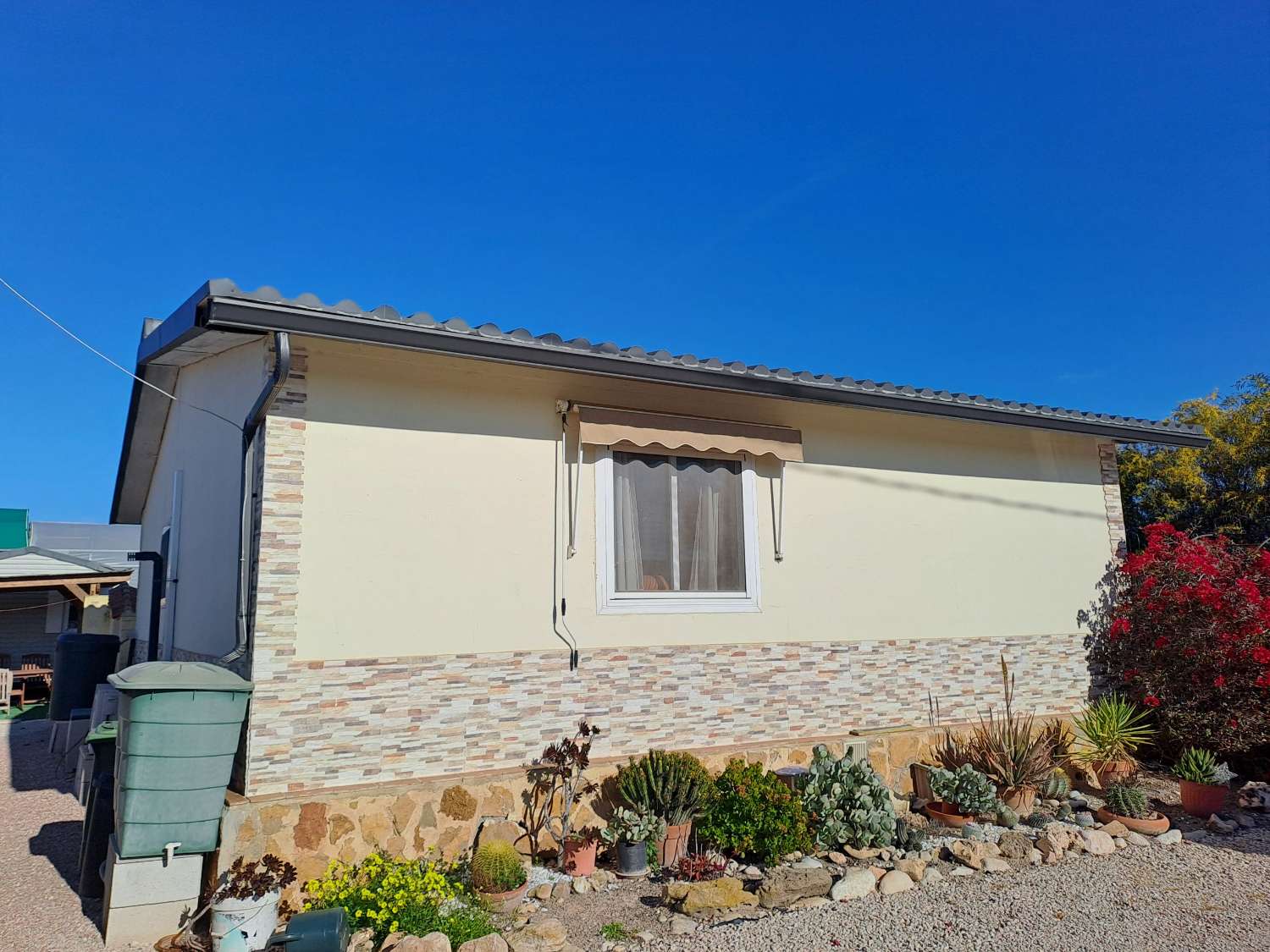 Beautiful Countryside Home with Guest Accommodation on a Private 1,500m² Plot