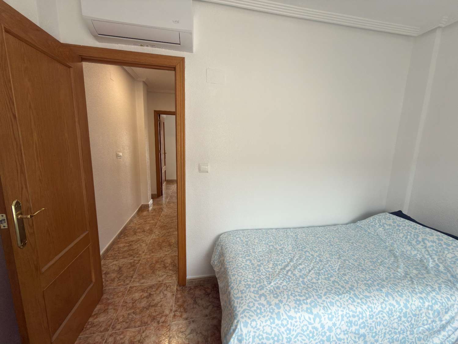 Beautifully Refurbished 2 Bedroom Townhouse with Communal Pool & Private Solarium in Catral