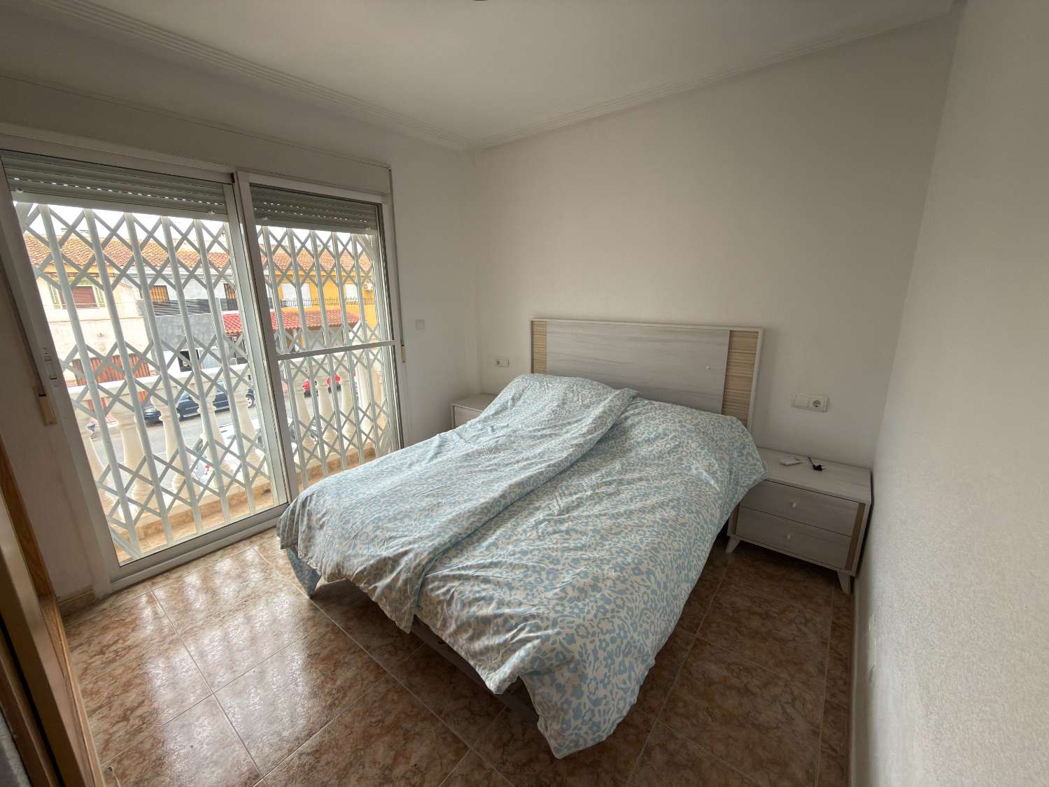 Beautifully Refurbished 2 Bedroom Townhouse with Communal Pool & Private Solarium in Catral