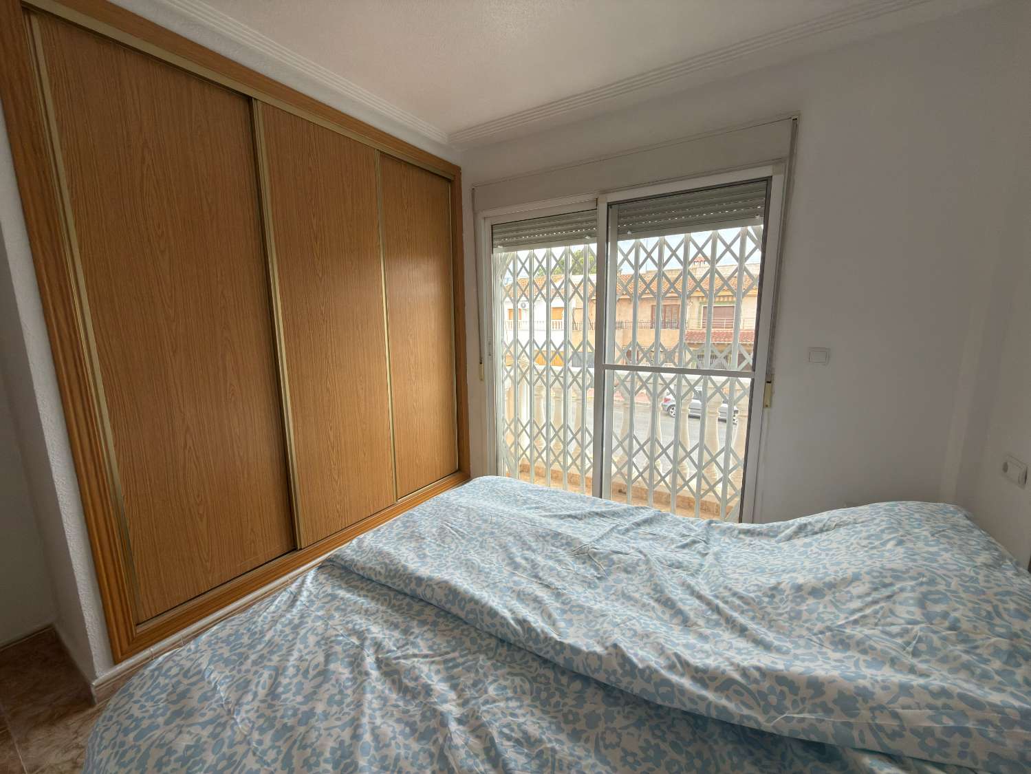 Beautifully Refurbished 2 Bedroom Townhouse with Communal Pool & Private Solarium in Catral