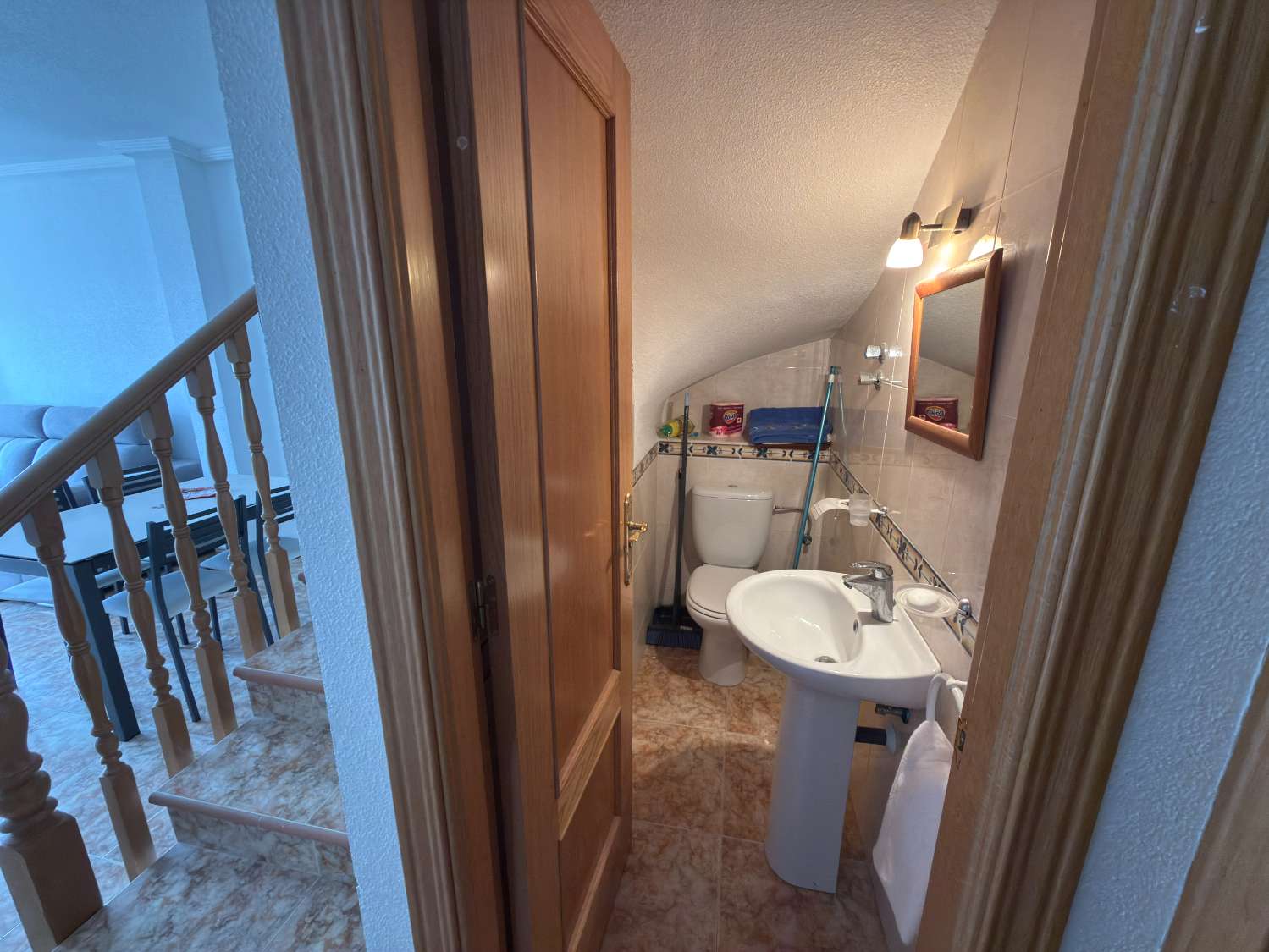 Beautifully Refurbished 2 Bedroom Townhouse with Communal Pool & Private Solarium in Catral