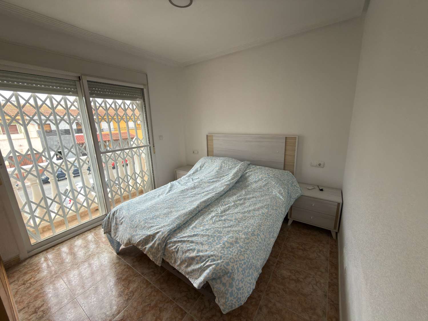 Beautifully Refurbished 2 Bedroom Townhouse with Communal Pool & Private Solarium in Catral