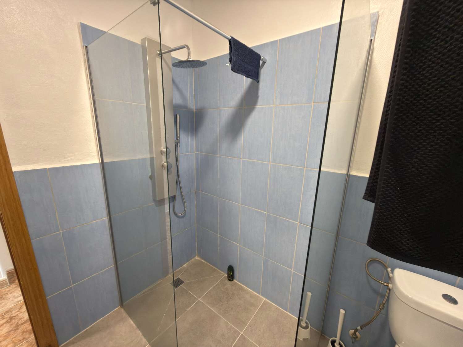 Beautifully Refurbished 2 Bedroom Townhouse with Communal Pool & Private Solarium in Catral