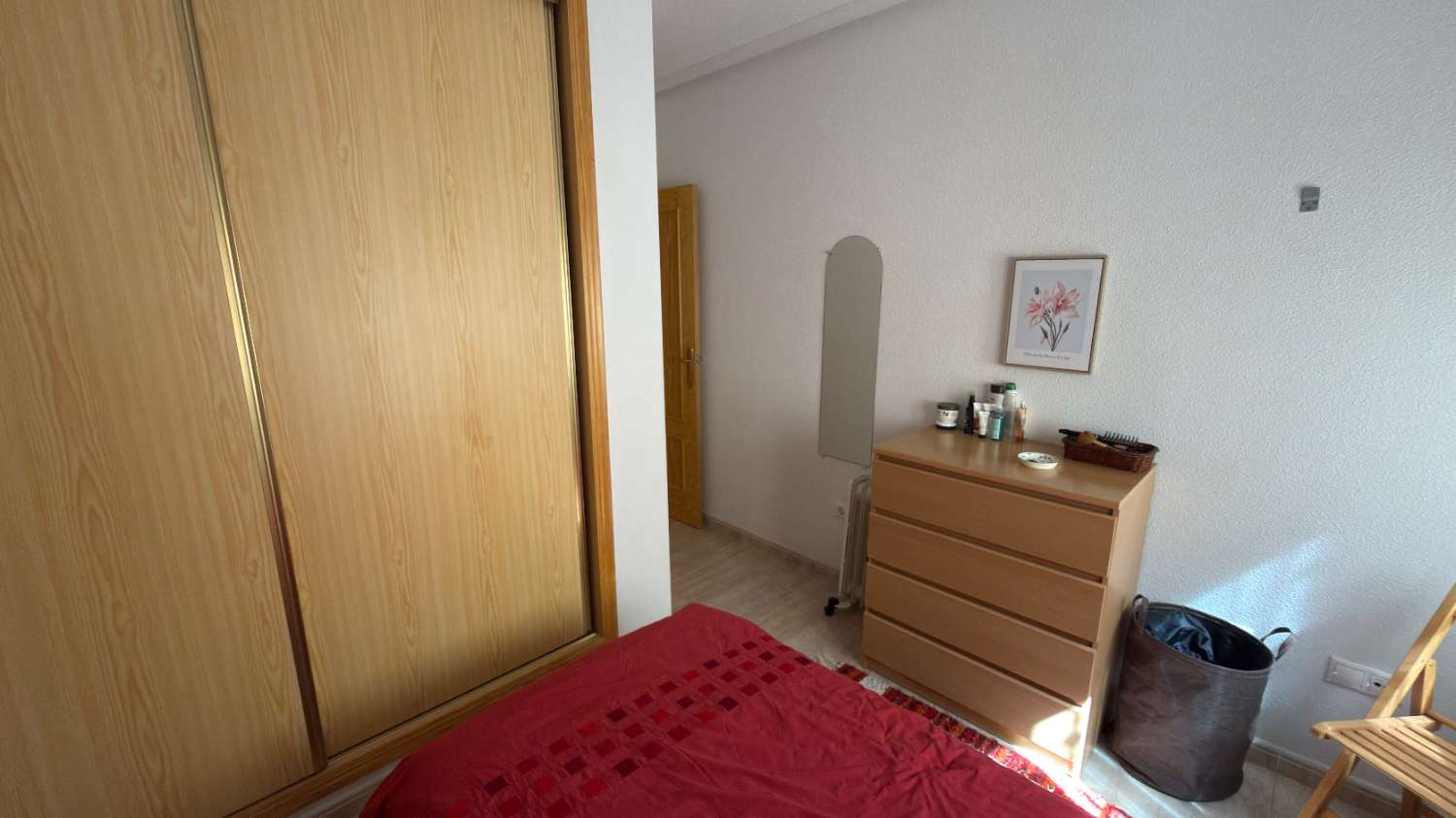 Beautiful 2 Bedroom Ground Floor Apartment with Private Solarium & Communal Pool in Catral