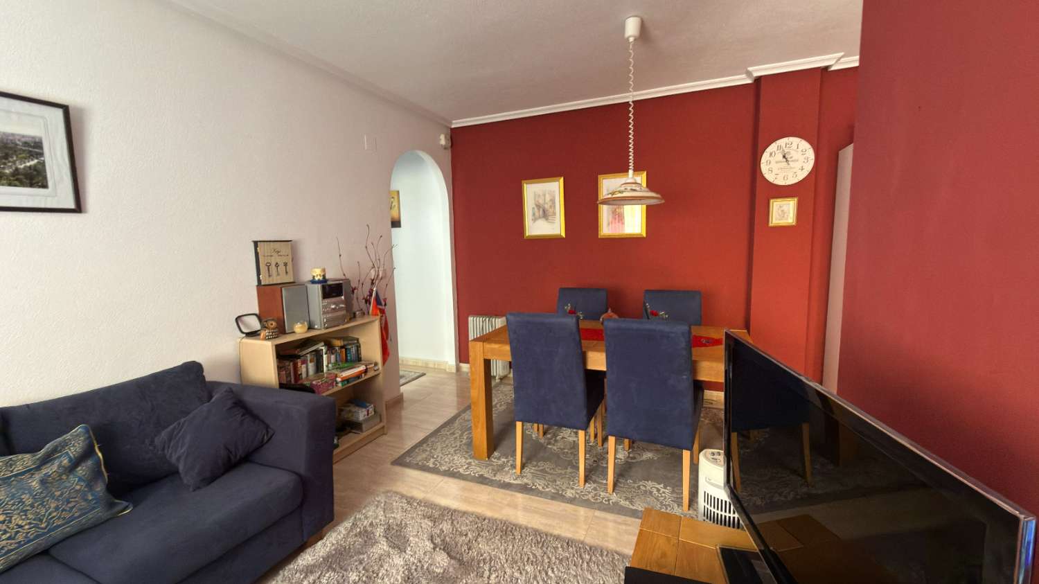 Beautiful 2 Bedroom Ground Floor Apartment with Private Solarium & Communal Pool in Catral