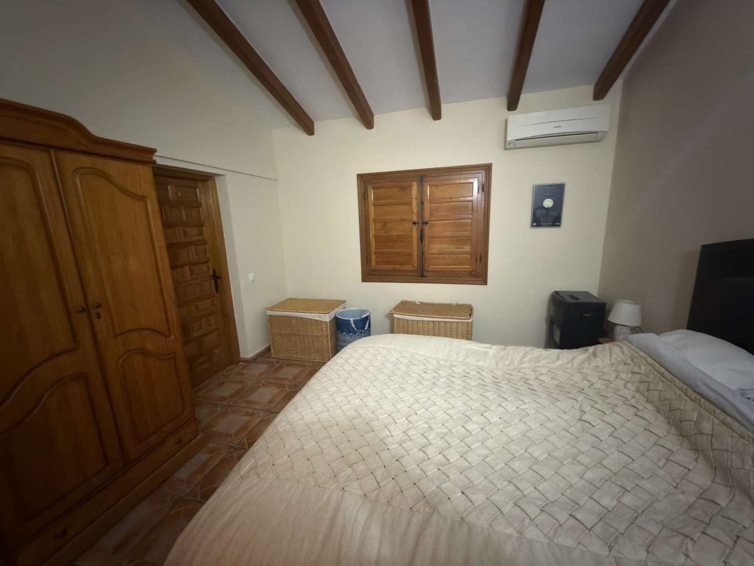 Beautiful Detached Country Villa with Private Pool, Walking Distance to Catral Town