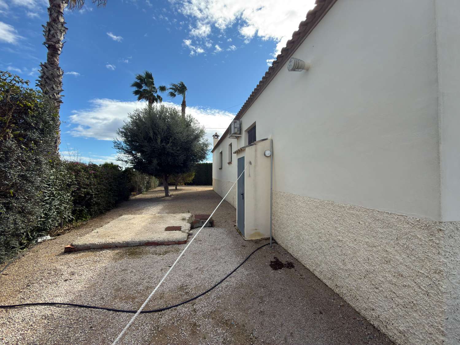Beautiful Detached Country Villa with Private Pool, Walking Distance to Catral Town