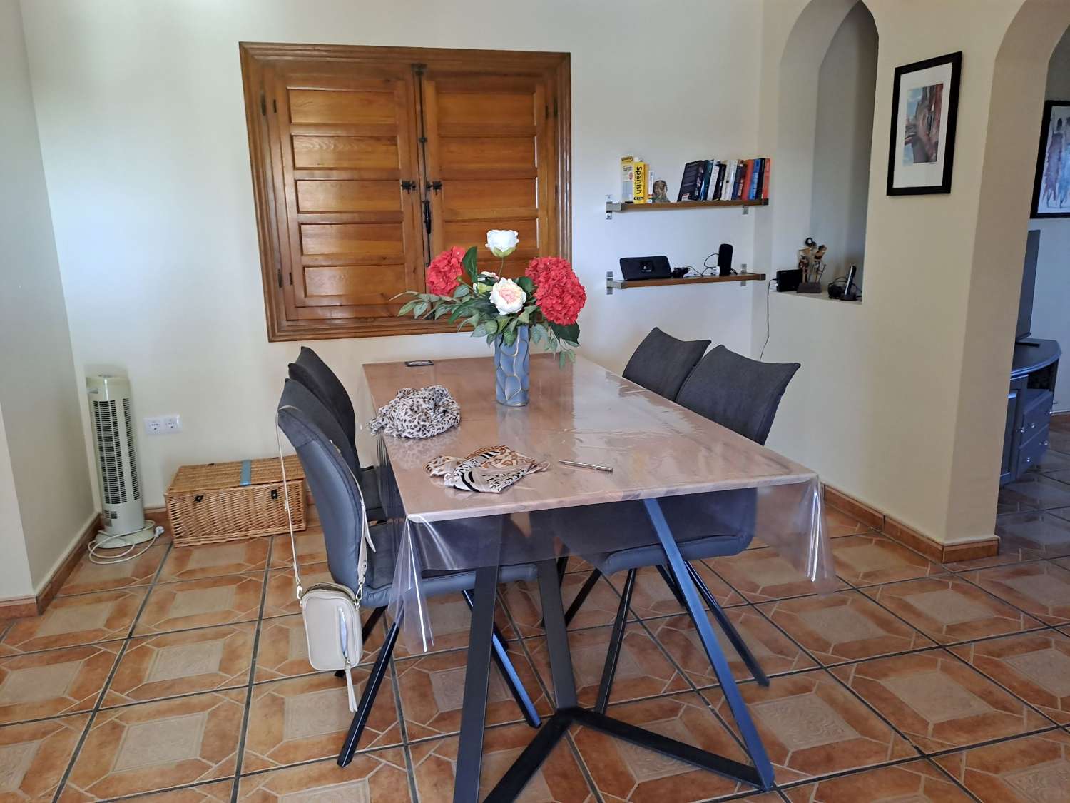 Beautiful Detached Country Villa with Private Pool, Walking Distance to Catral Town
