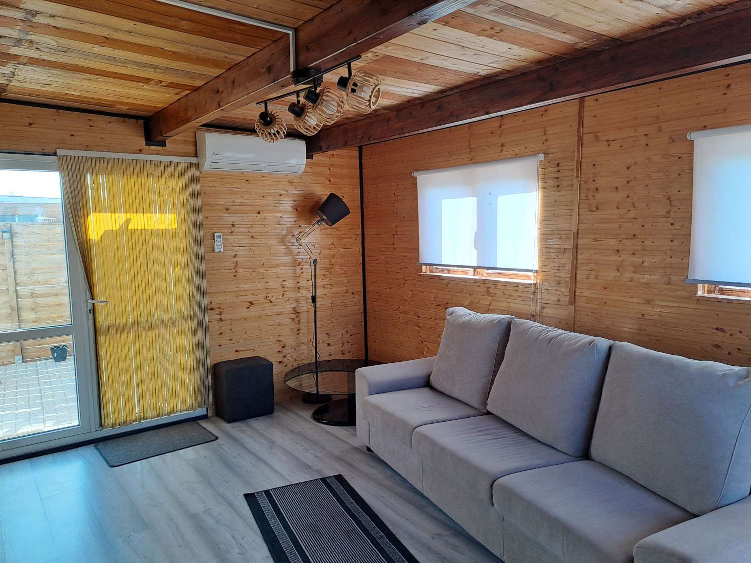 Lovely Refurbished 2 Bedroom O'Hara 724 Caravan with Extension