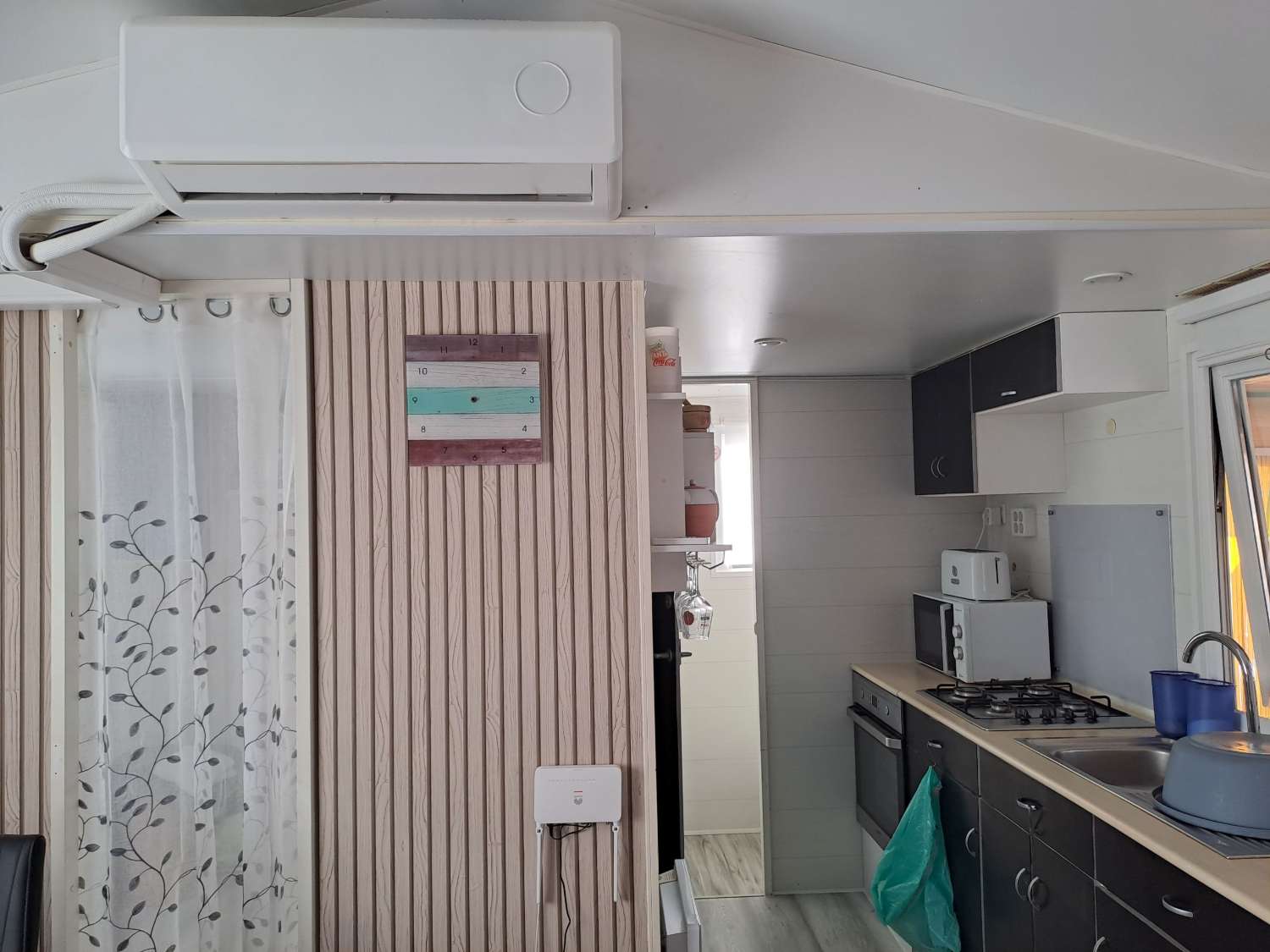 Lovely Refurbished 2 Bedroom O'Hara 724 Caravan with Extension