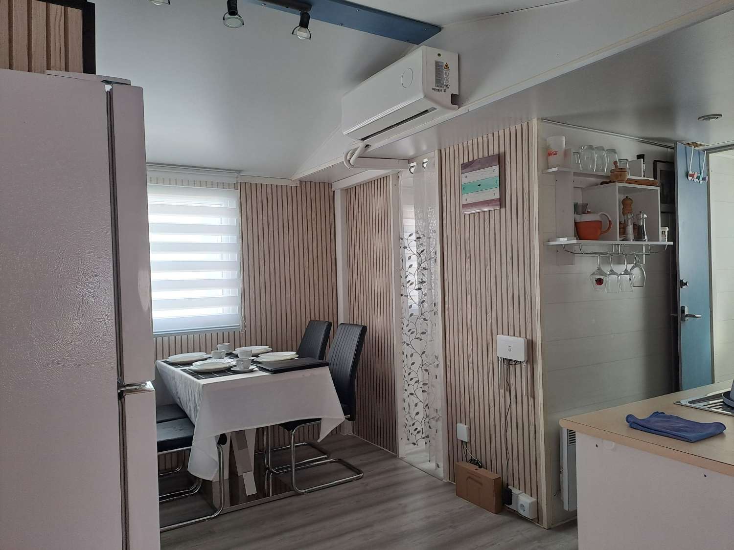 Lovely Refurbished 2 Bedroom O'Hara 724 Caravan with Extension
