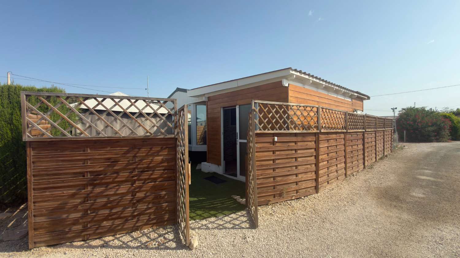 BK Senator Mobile Home with Large Extension – 2 Bedrooms – Furnished